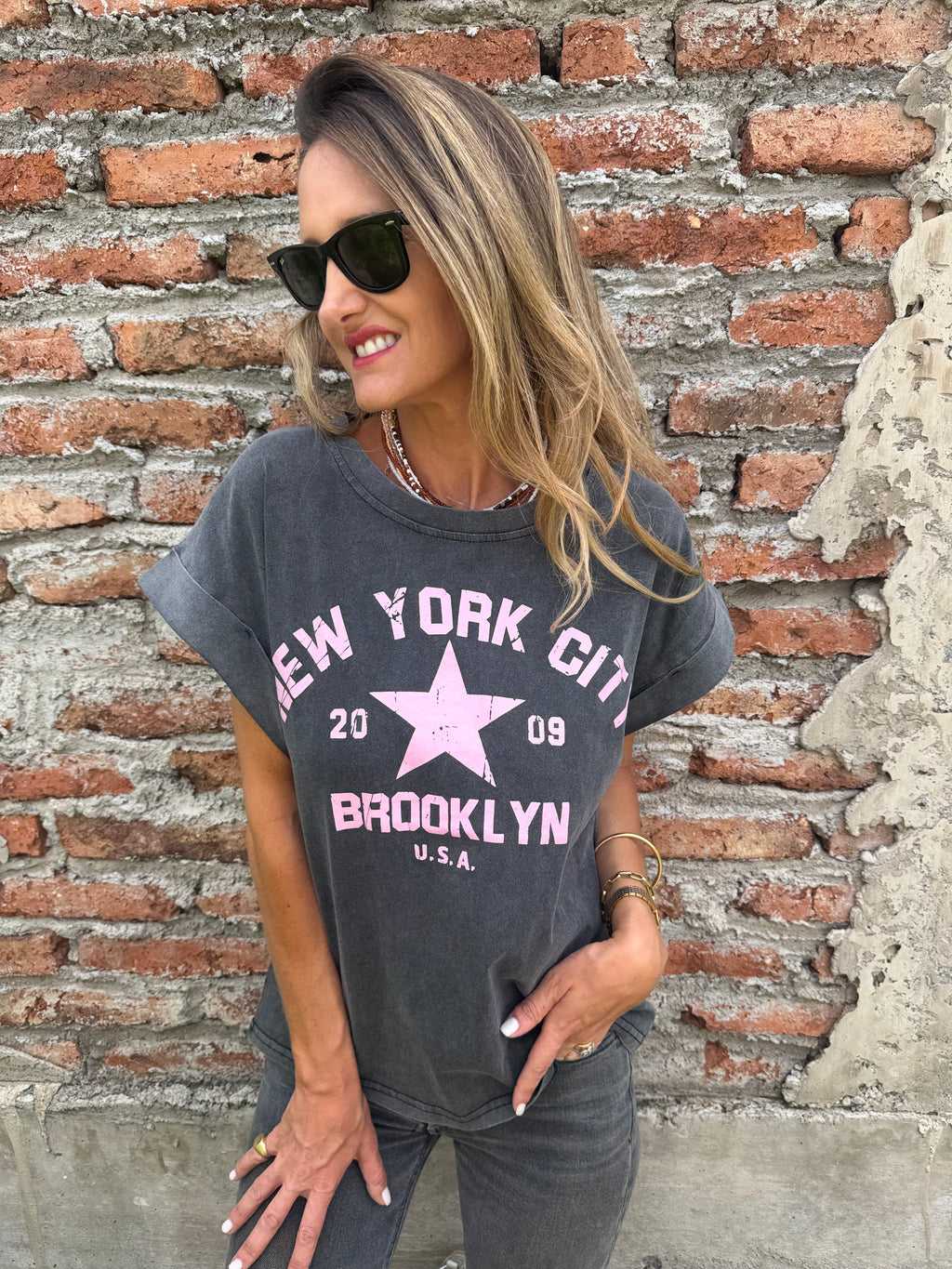 Polera new york gris