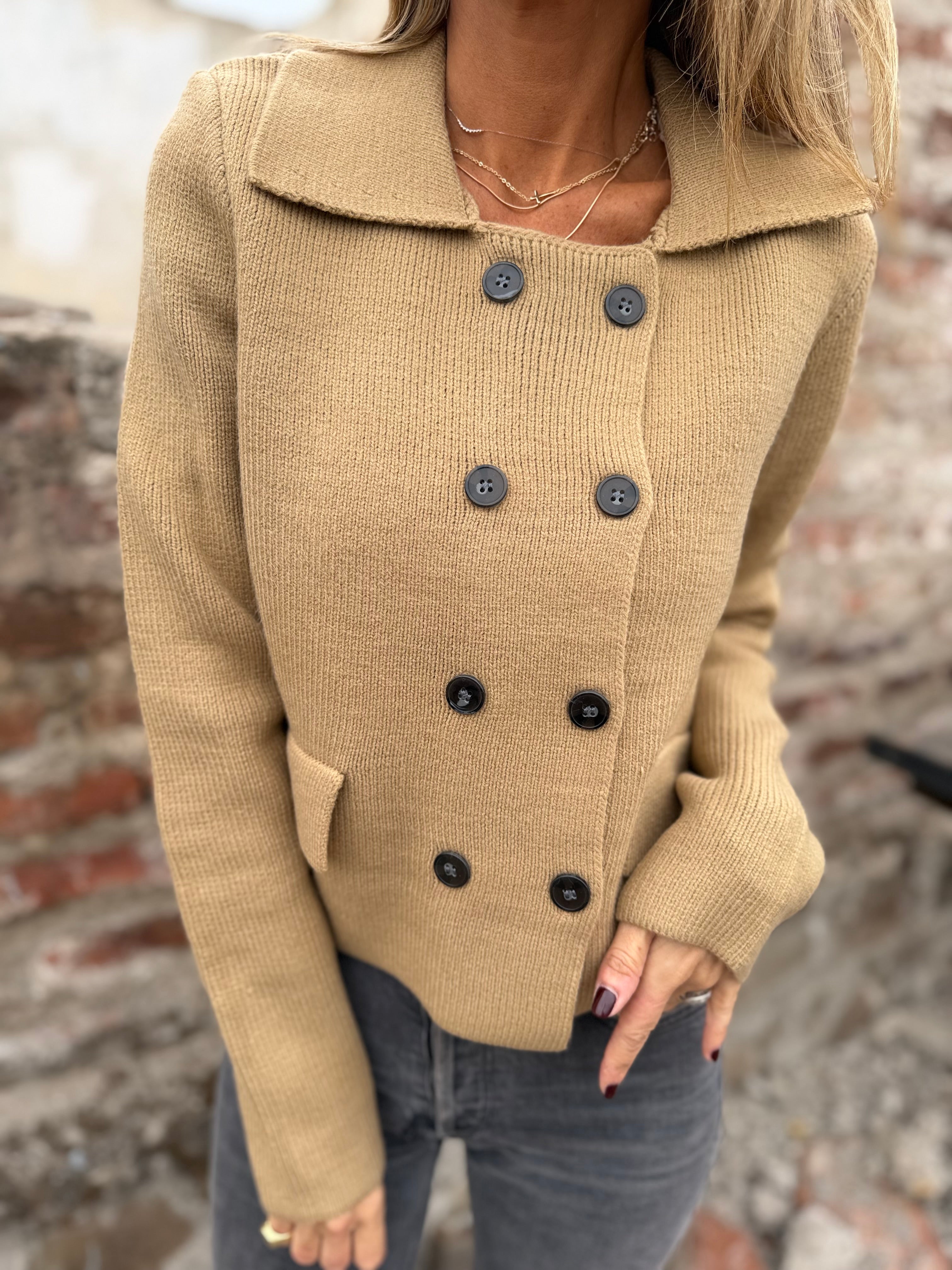 Chaleco tipo chaquetita camel
