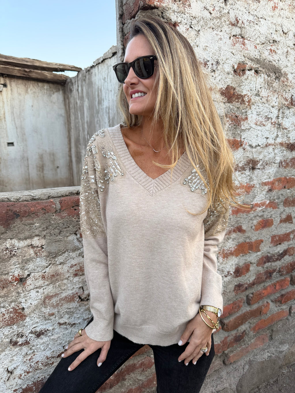 Chaleco cristales, lentejuelas y mostacillas beige claro
