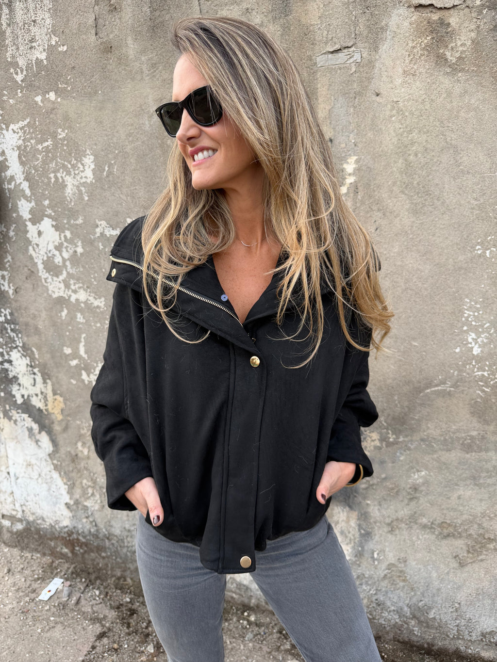 Chaqueta gamuza acolchada negra