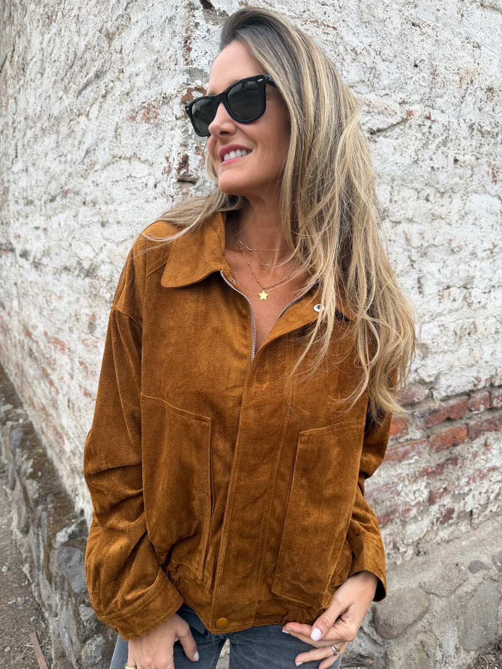 Bomber efecto cuero gamuza caramelo