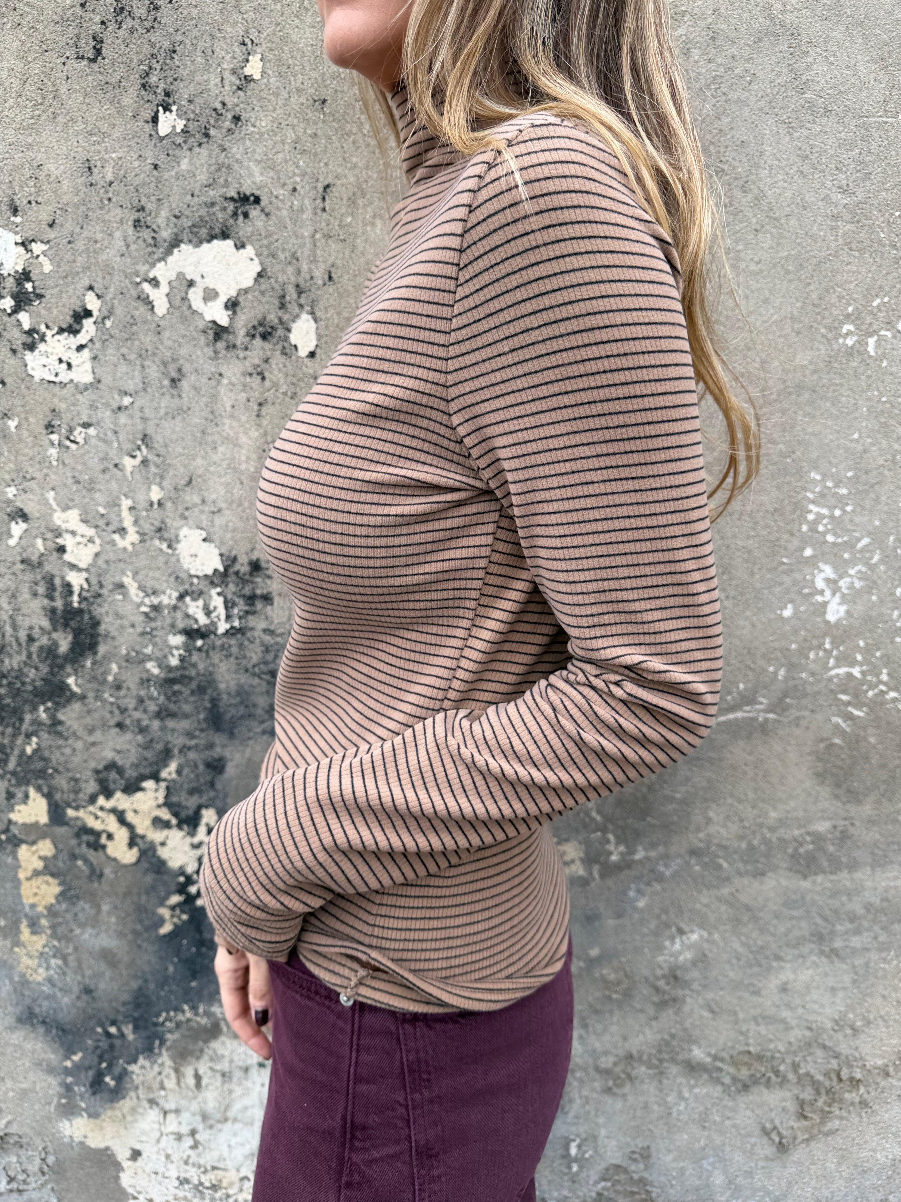 Polera algodón/ micropolar rayada  camel
