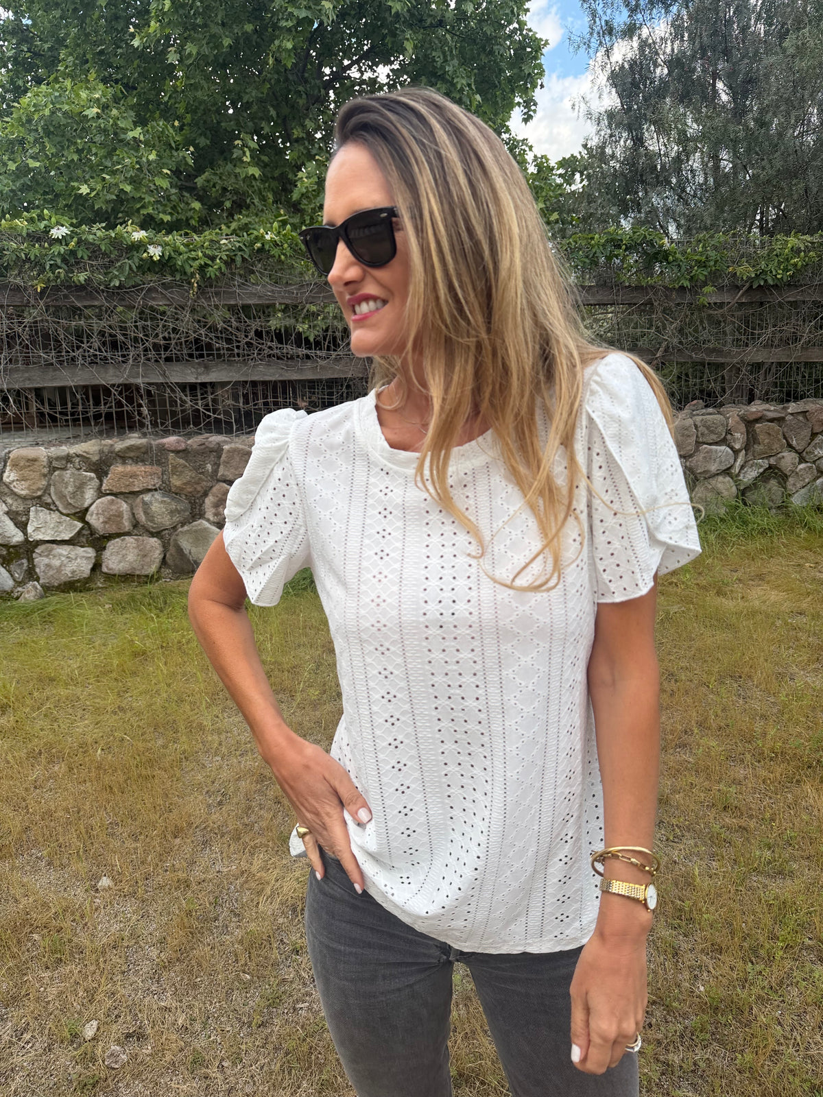 Polera lycra detalles mangas blanca