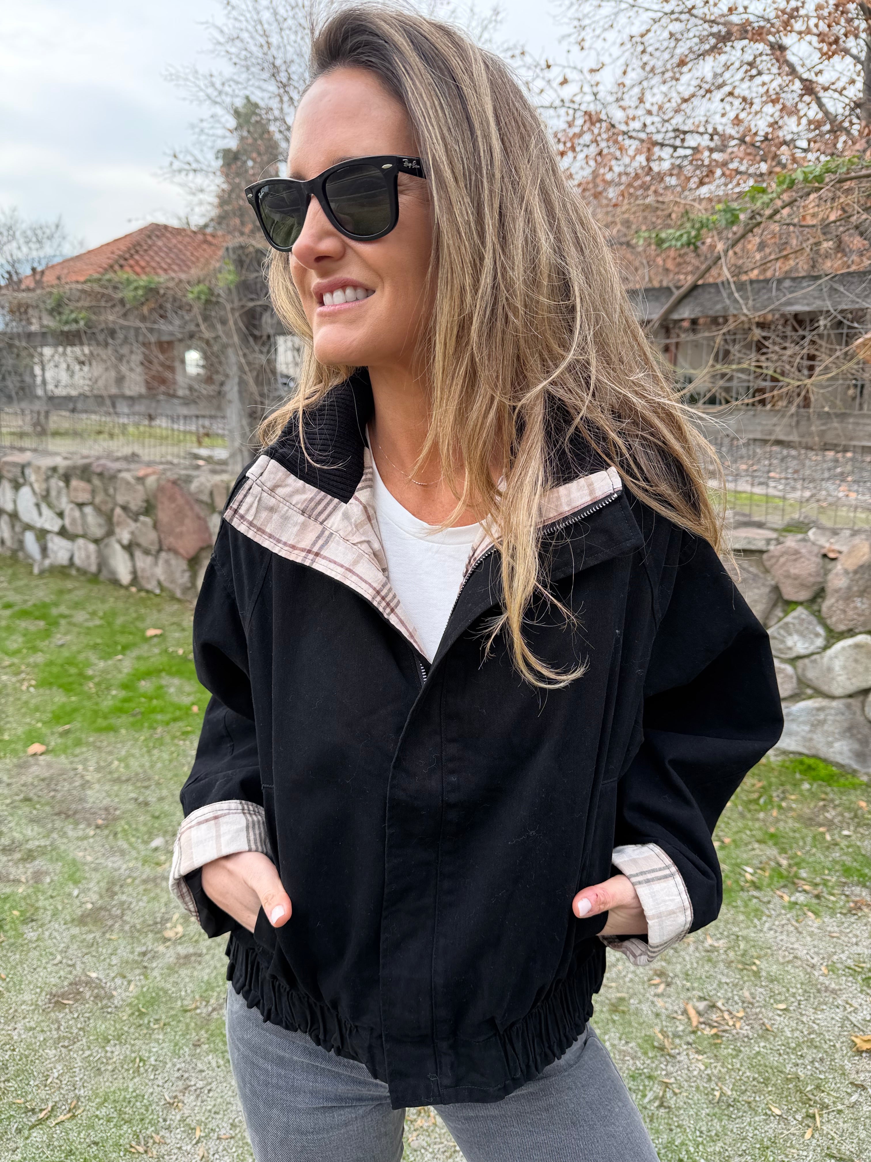 Bomber gabardina detalle escocés negra