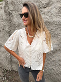Blusa broderie completa beige claro