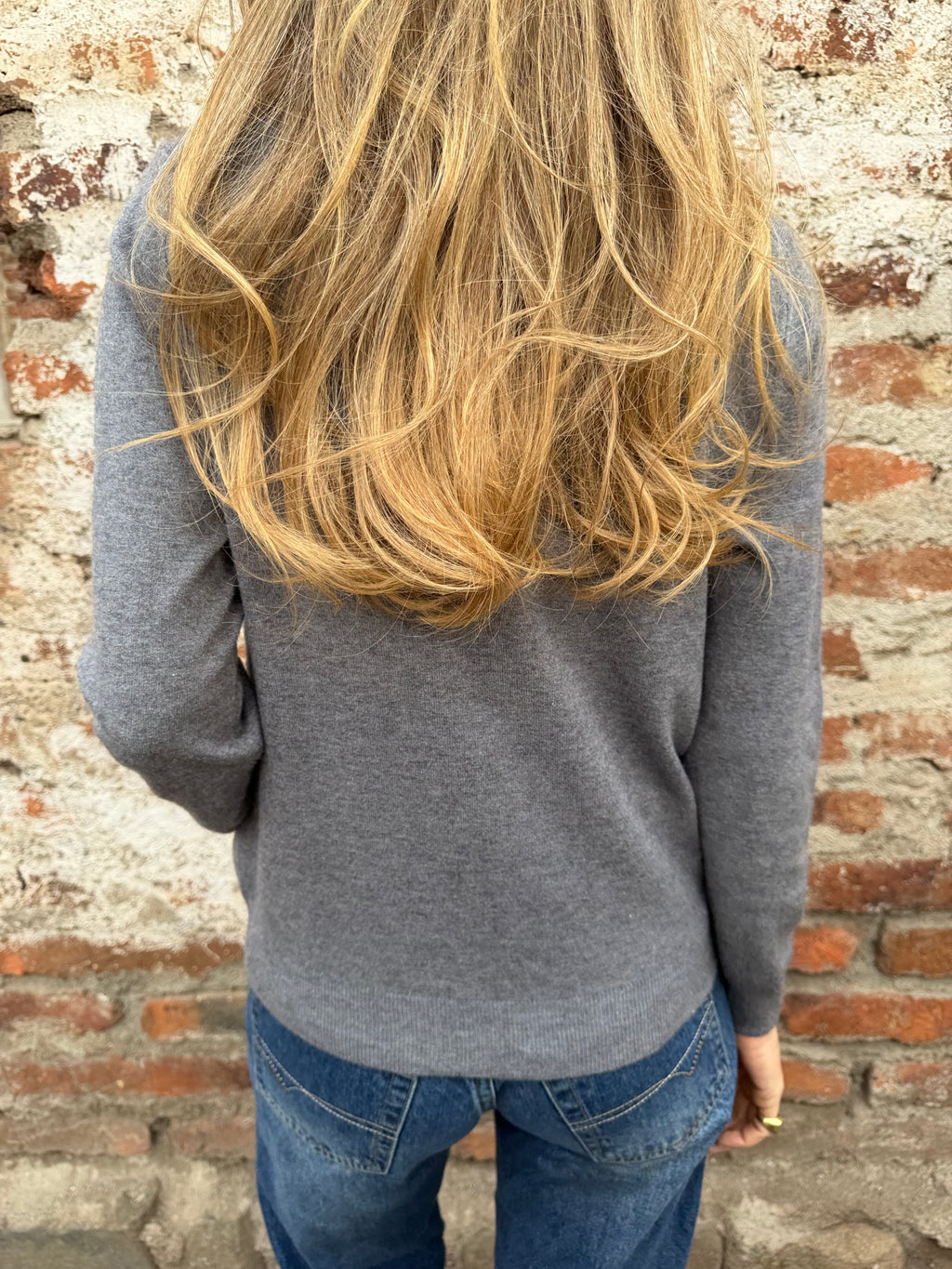 Chaleco/ polera hilo mega básica gris oscuro