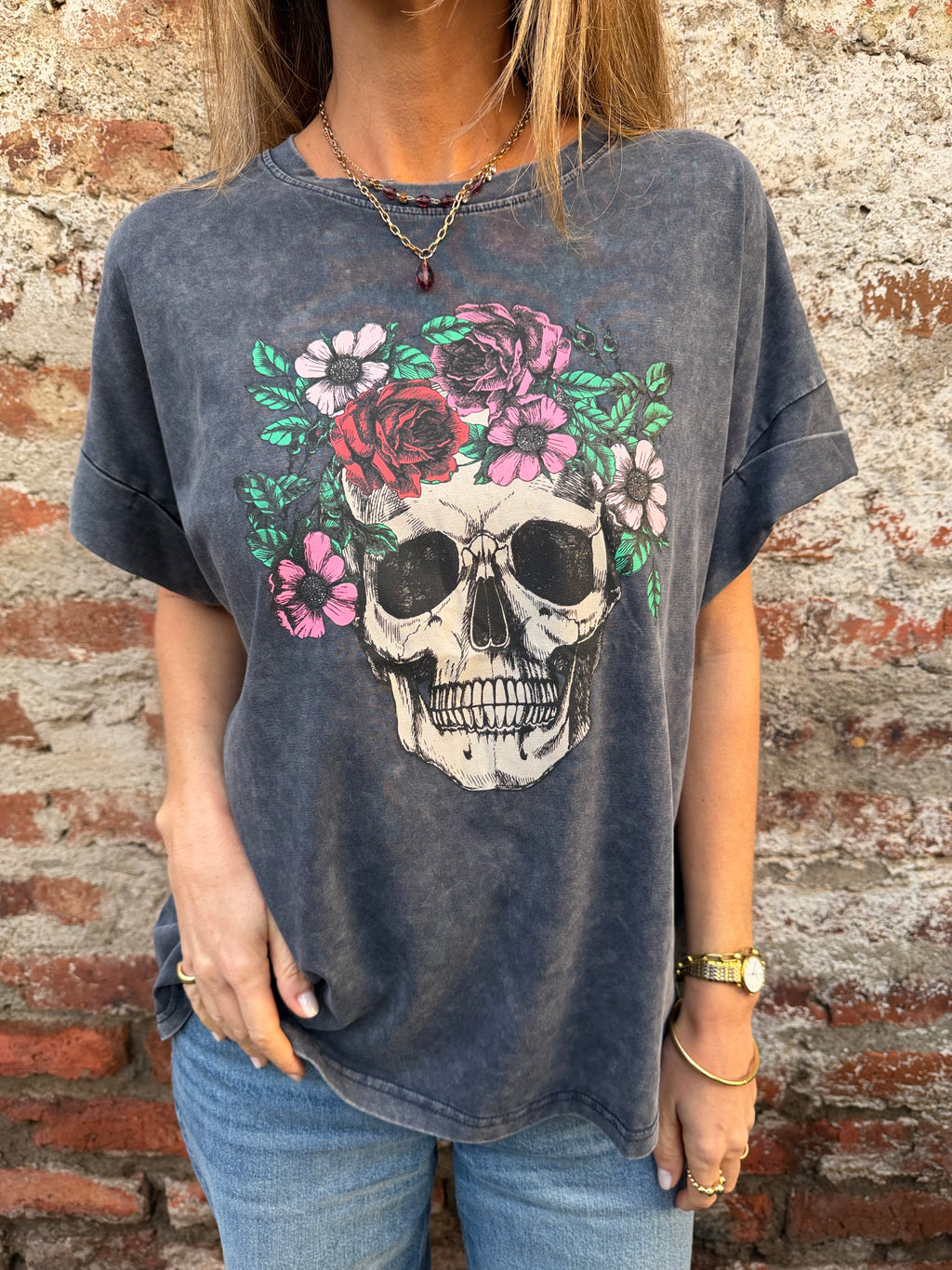 Polera calavera flores azul