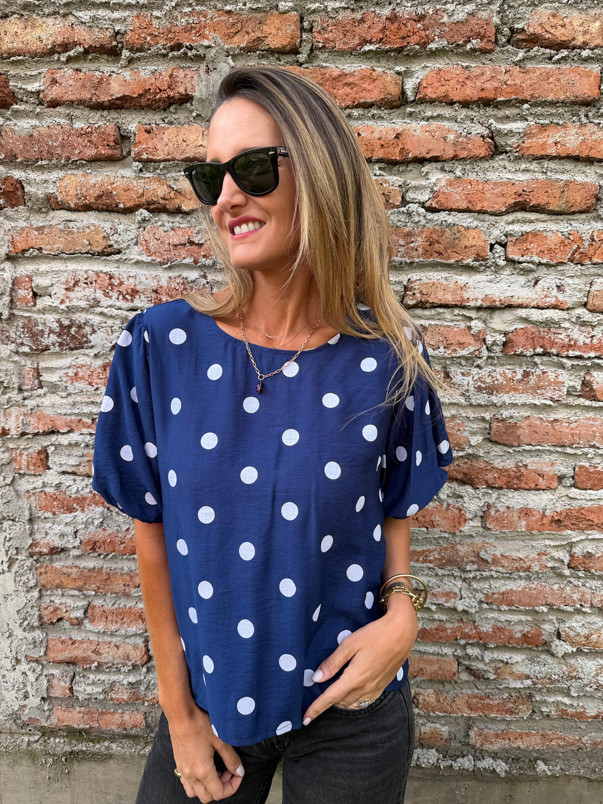 Blusa lunares mangas abullonadas azul