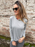 Polera hombreras basica gris