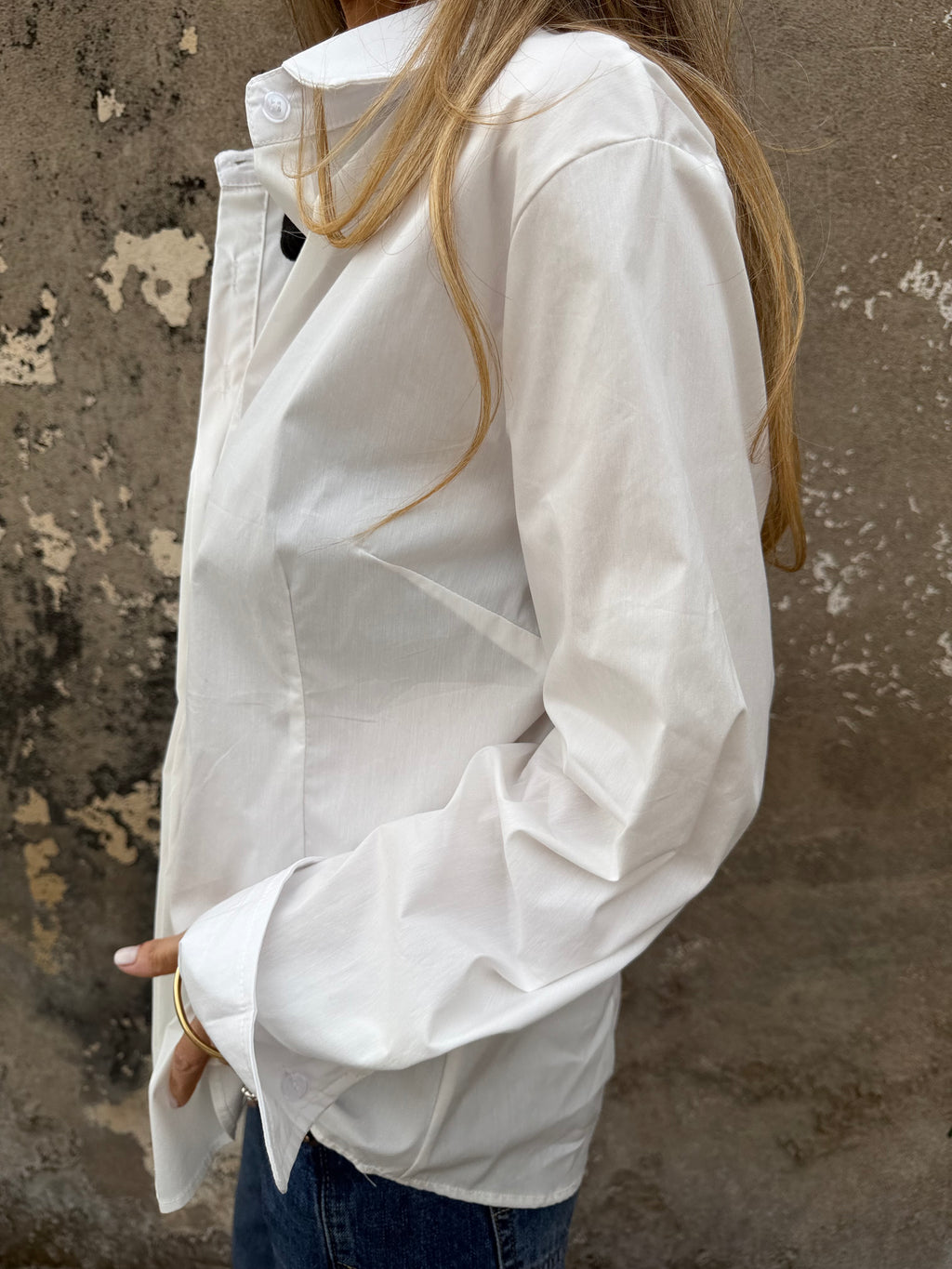 Blusa sastre botones escondidos blanca