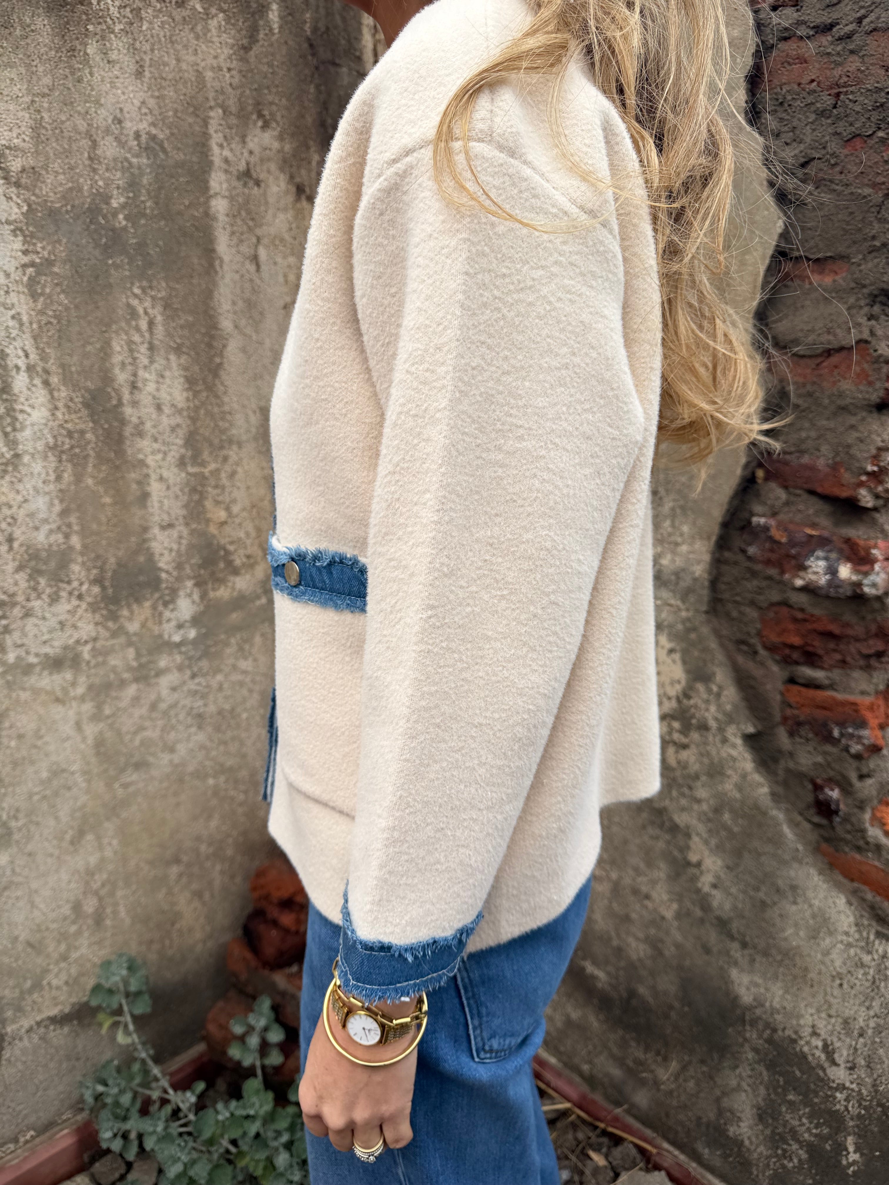 Chaqueta paño detalles bluejean blanca