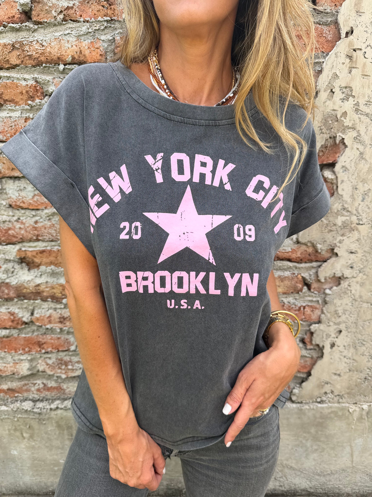 Polera new york gris