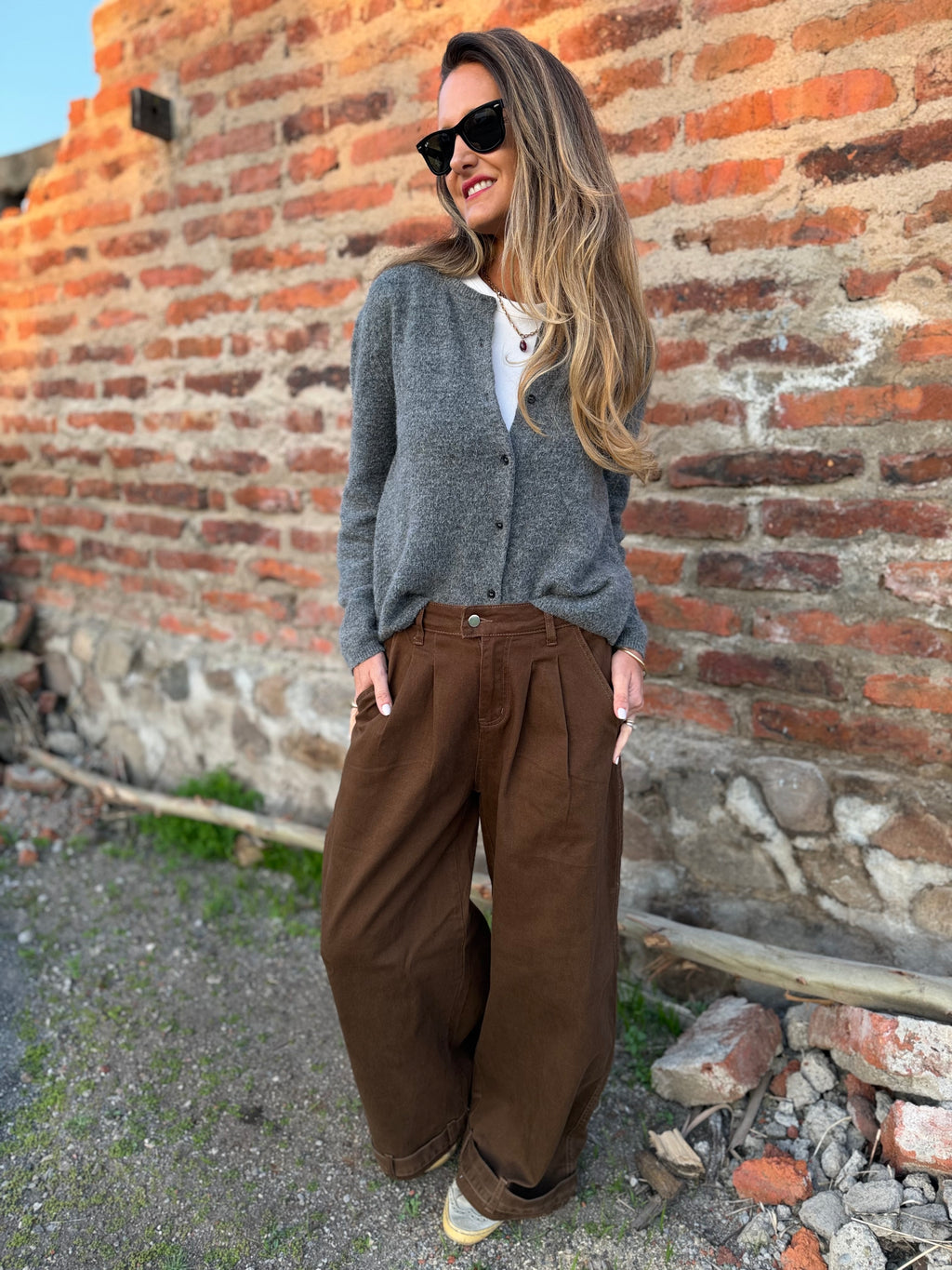 Bluejean pierna ancha new pinzas café