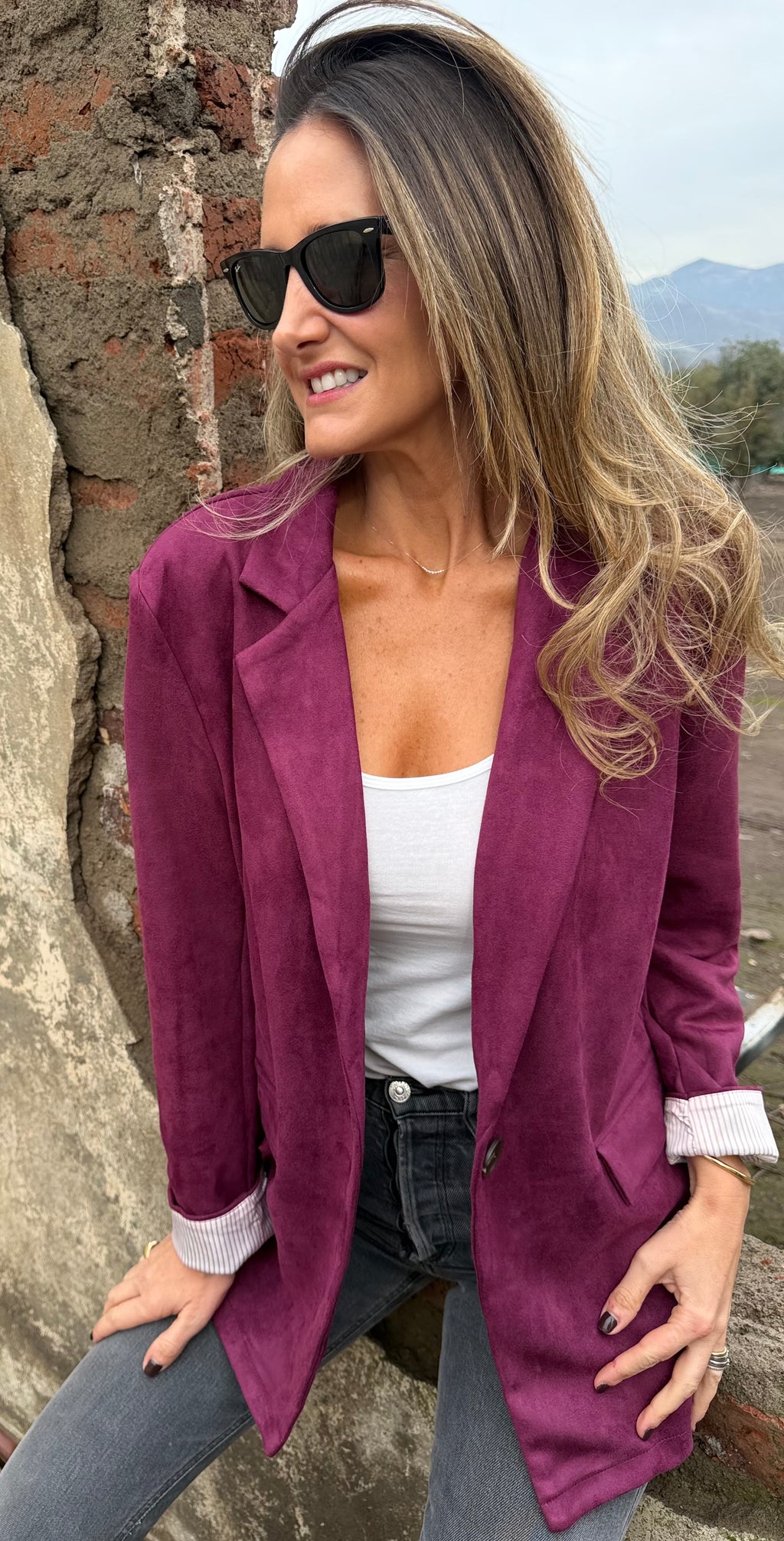 Blazer suede con doblez rayado burdeo
