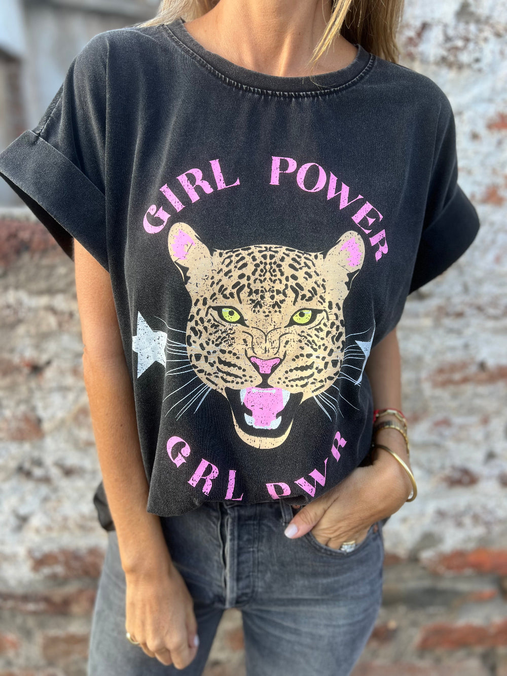 Polera tigre negra