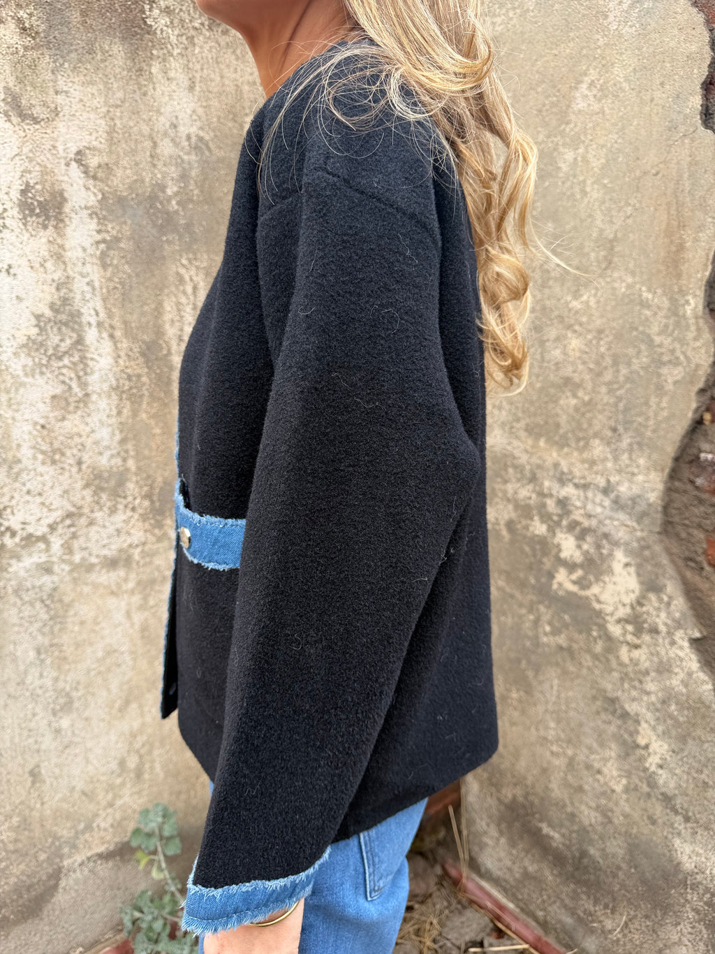 Chaqueta paño detalles bluejean negra