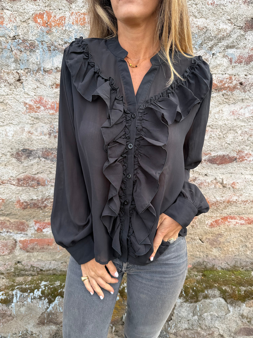 Blusa gasa vuelos negra