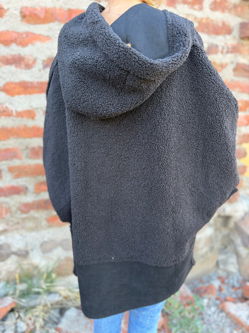 Poncho patagón negro