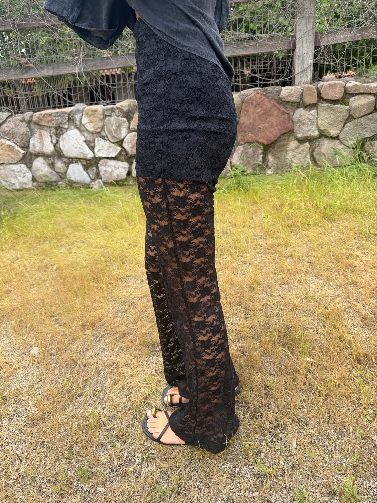 Pantalón encaje negro
