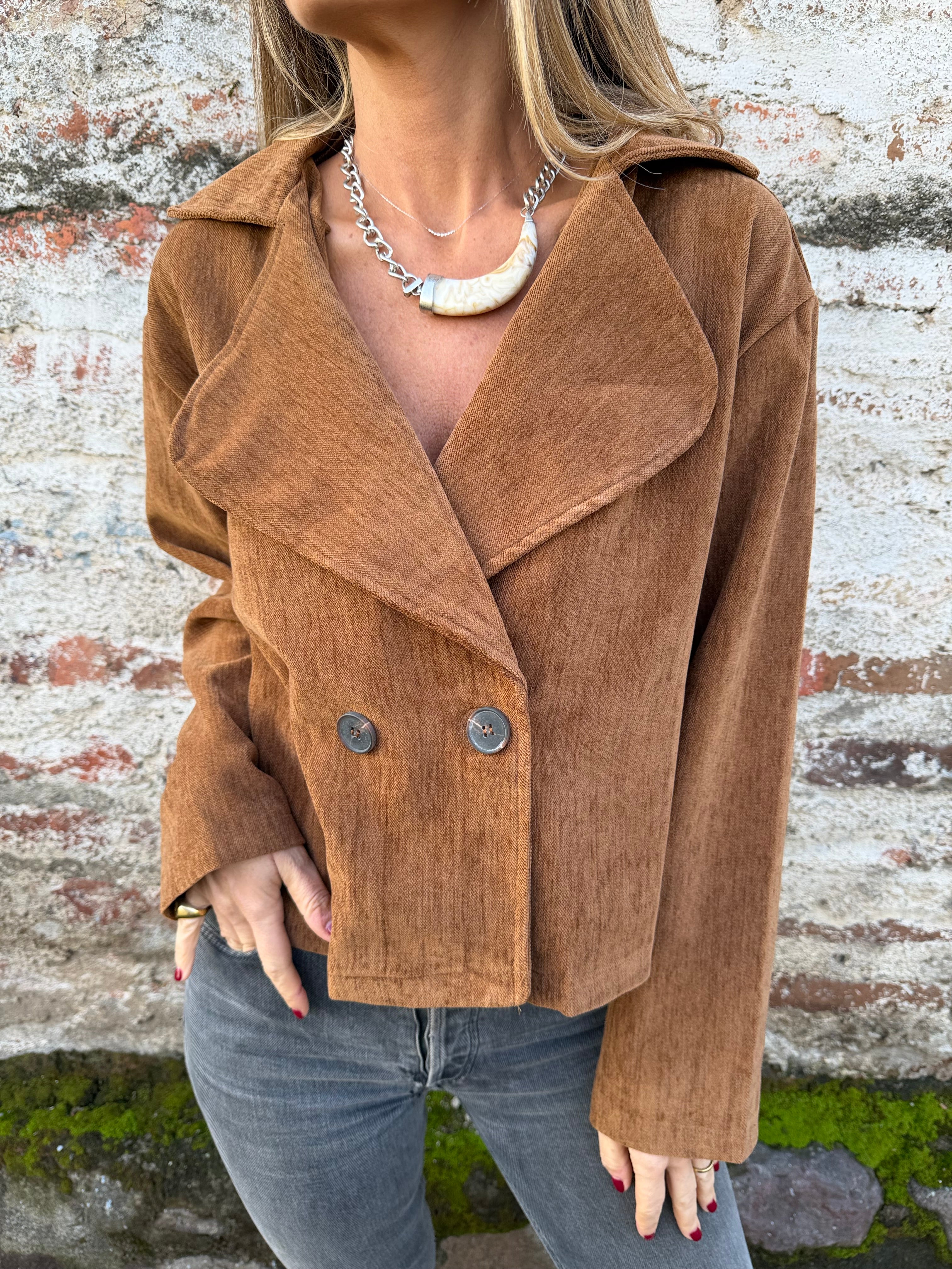 Trench gamuza textura camel