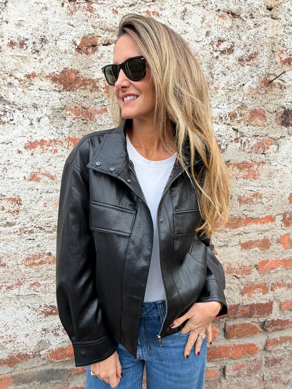 Chaqueta efecto cuero increíble negra
