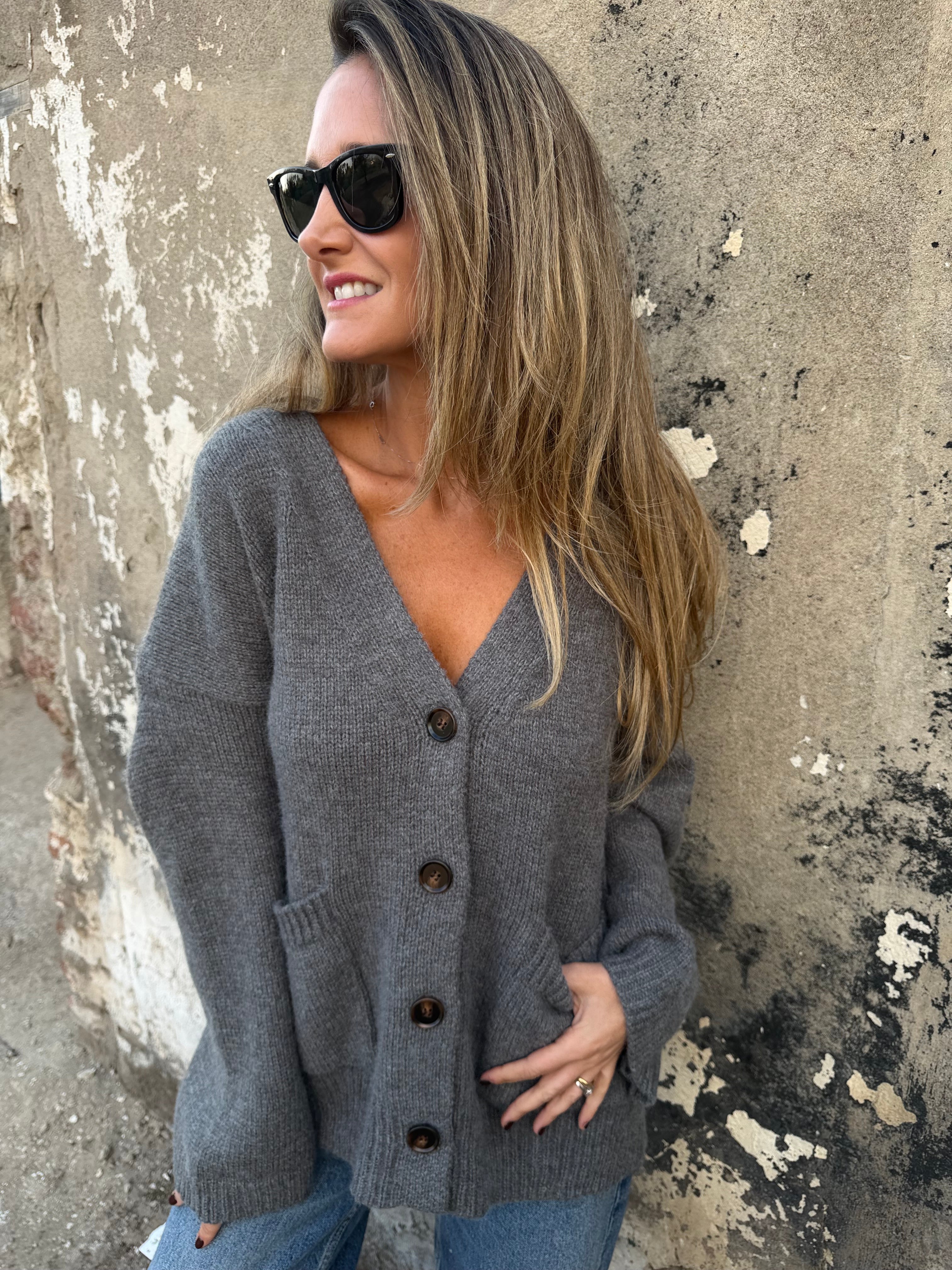 Maxxi chaleco alerce gris