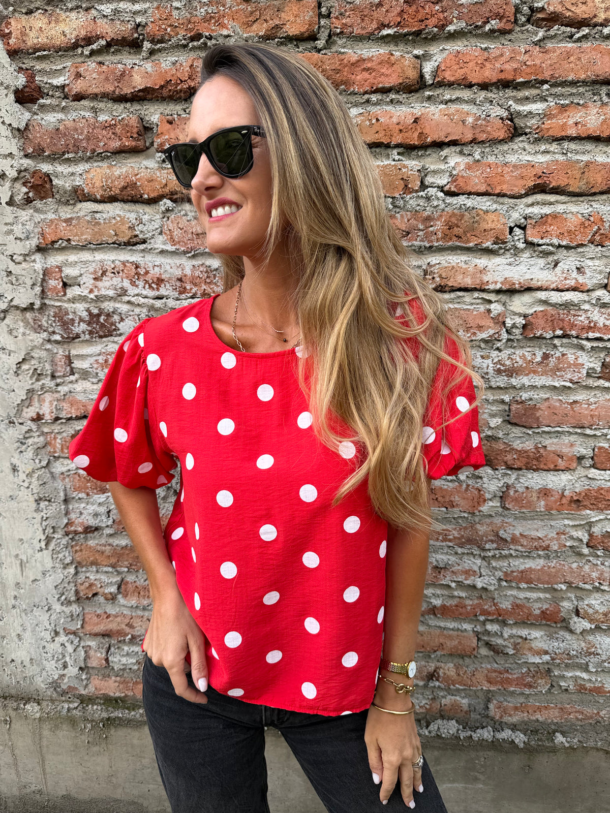 Blusa lunares mangas abullonadas roja