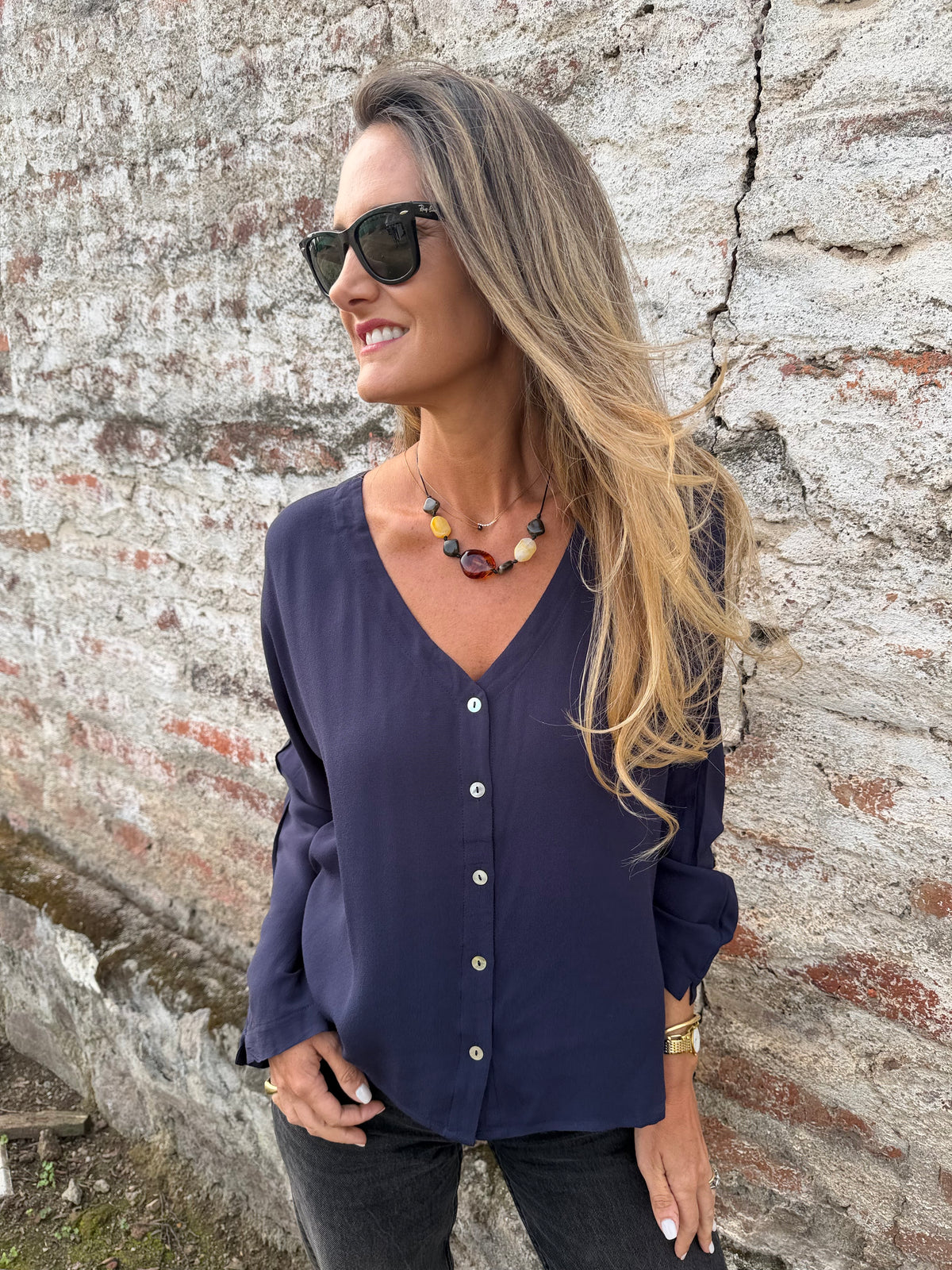Blusa abotonada azul