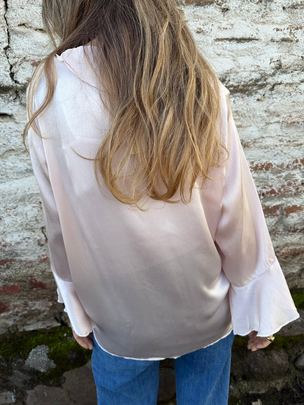 Blusa perlada volados rosado claro