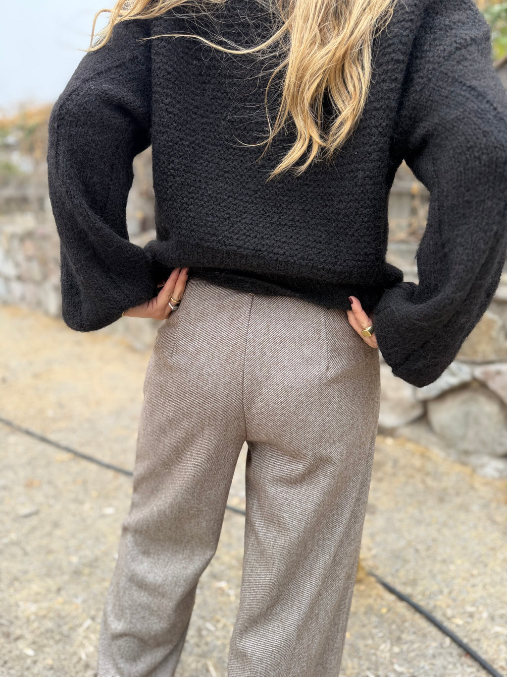 New Pantalón sastre beige