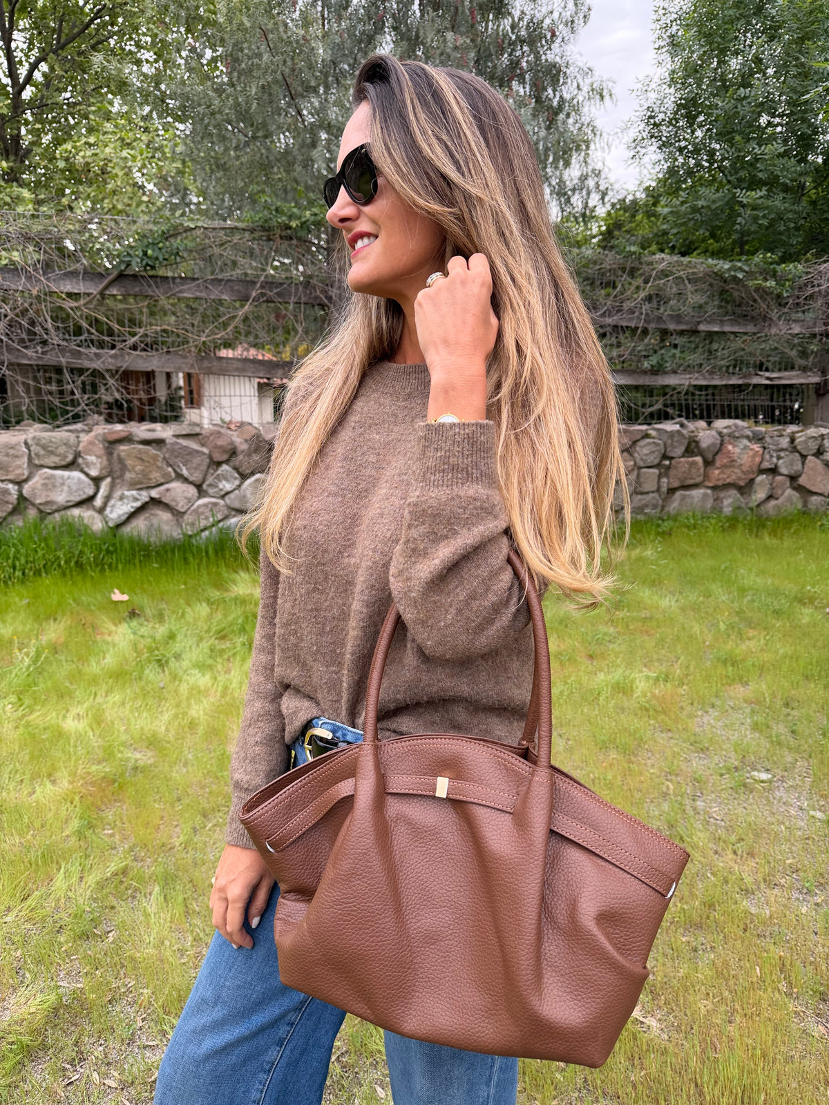 Cartera efecto cuero graneado maca café