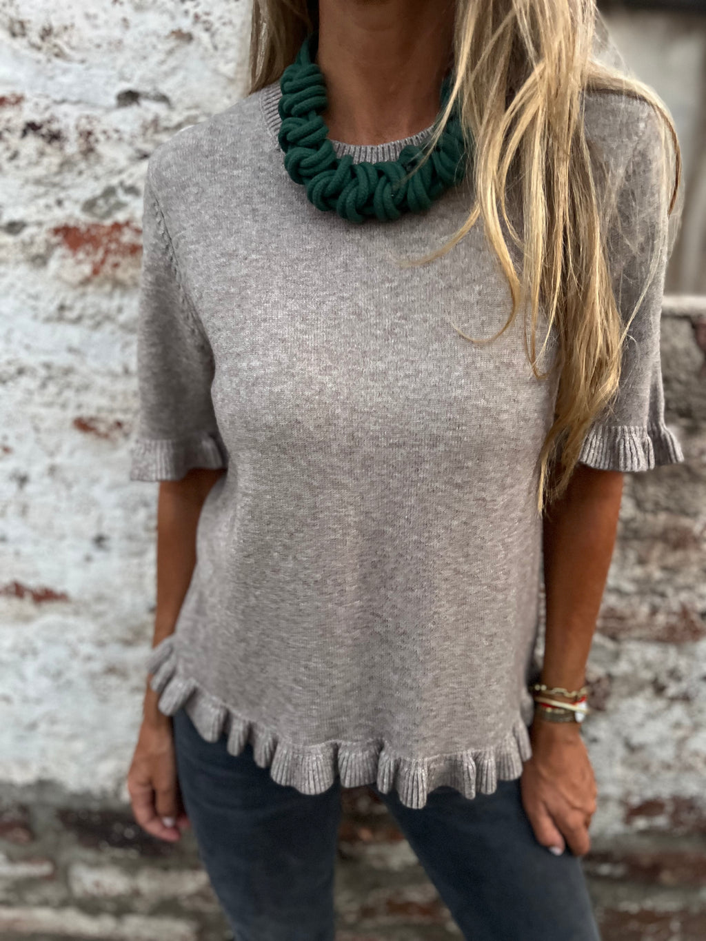 Polera/ Chaleco vuelitos taupé