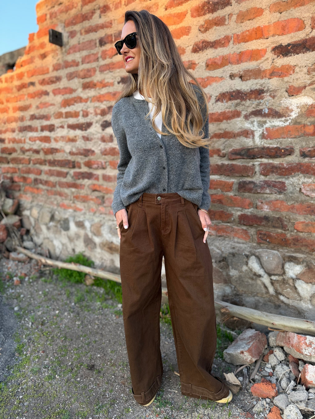 Bluejean pierna ancha new pinzas café