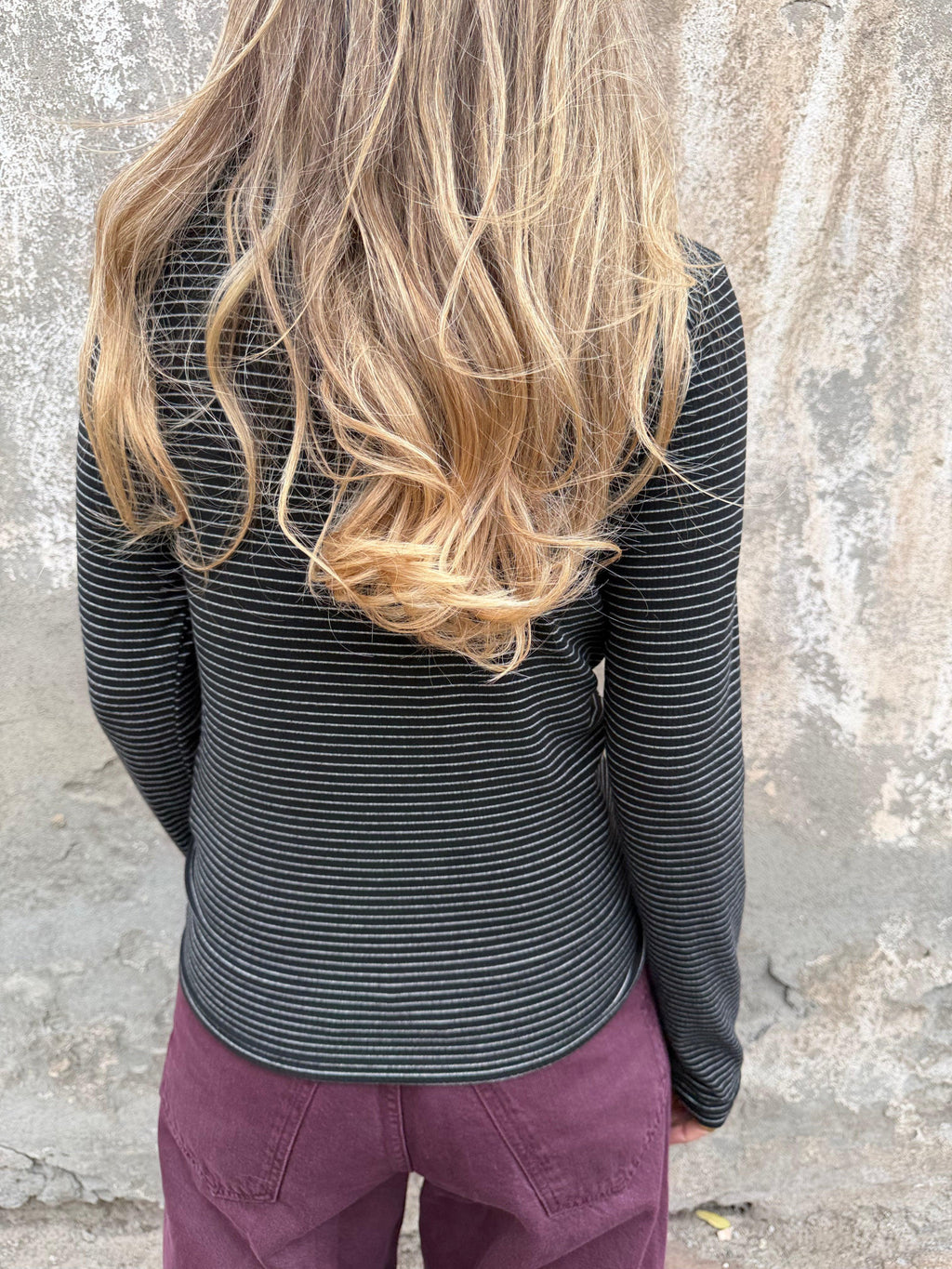 Polera algodón/ micropolar rayada gris oscuro