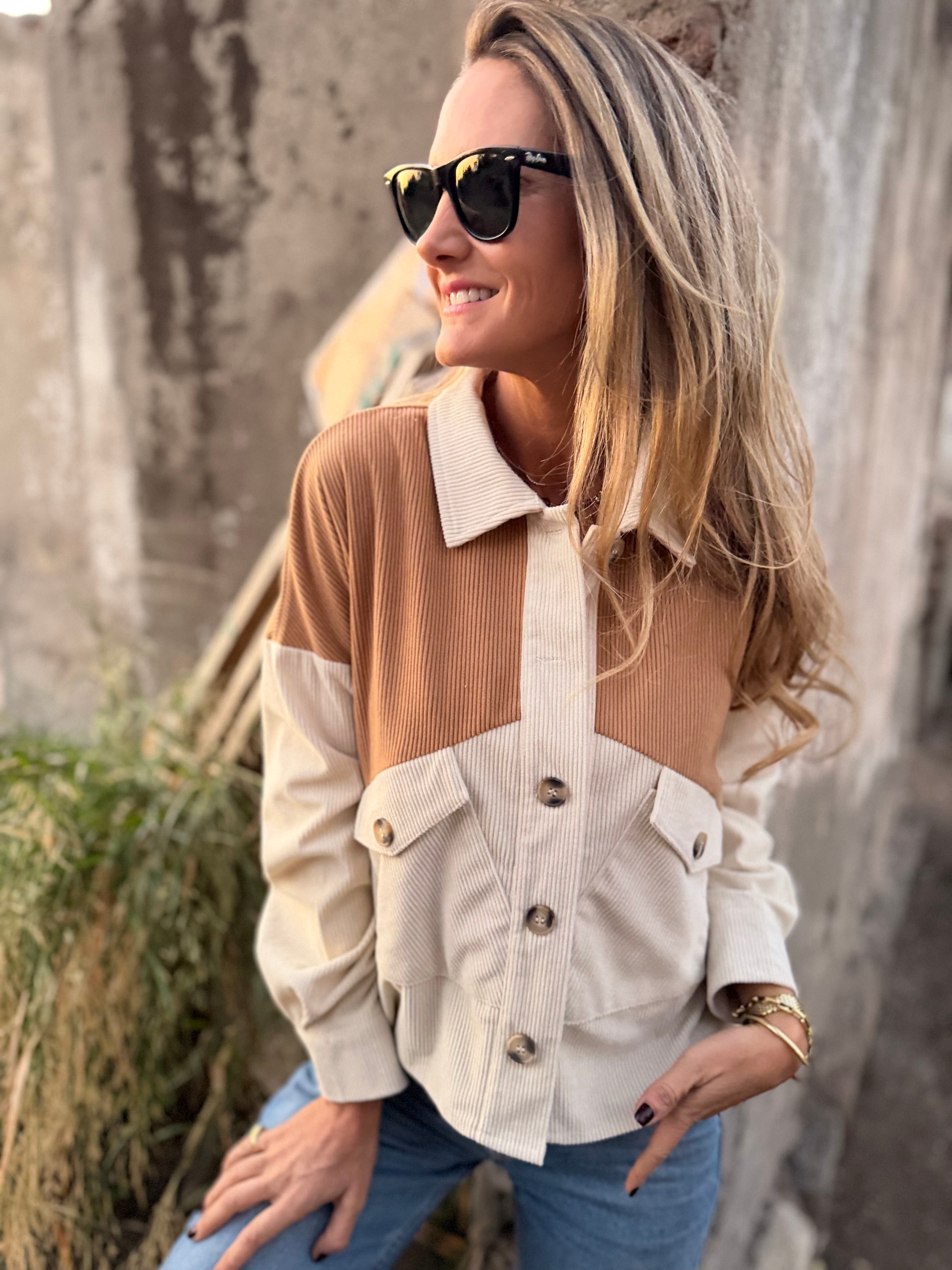 Blusa cotelé bicolor camel
