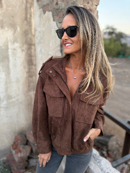 Chaqueta efecto cuero gamuza caramelo