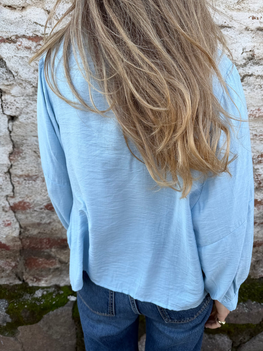 Blusa rayón manguitas globo celeste