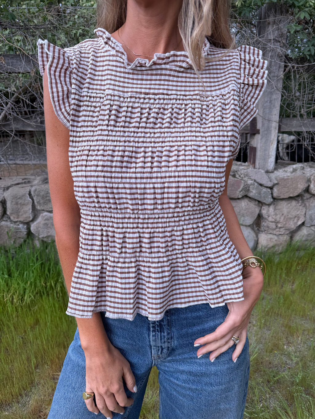Polera vichy nido abejas café