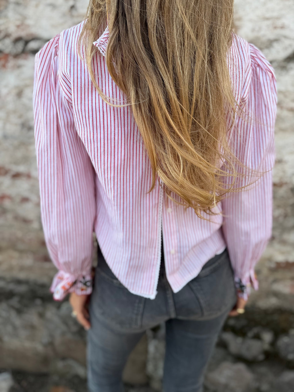 Blusa mangas vuelos floreados roja