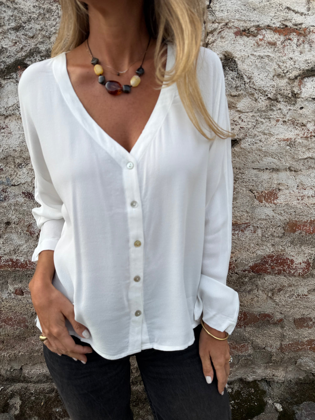 Blusa abotonada blanca