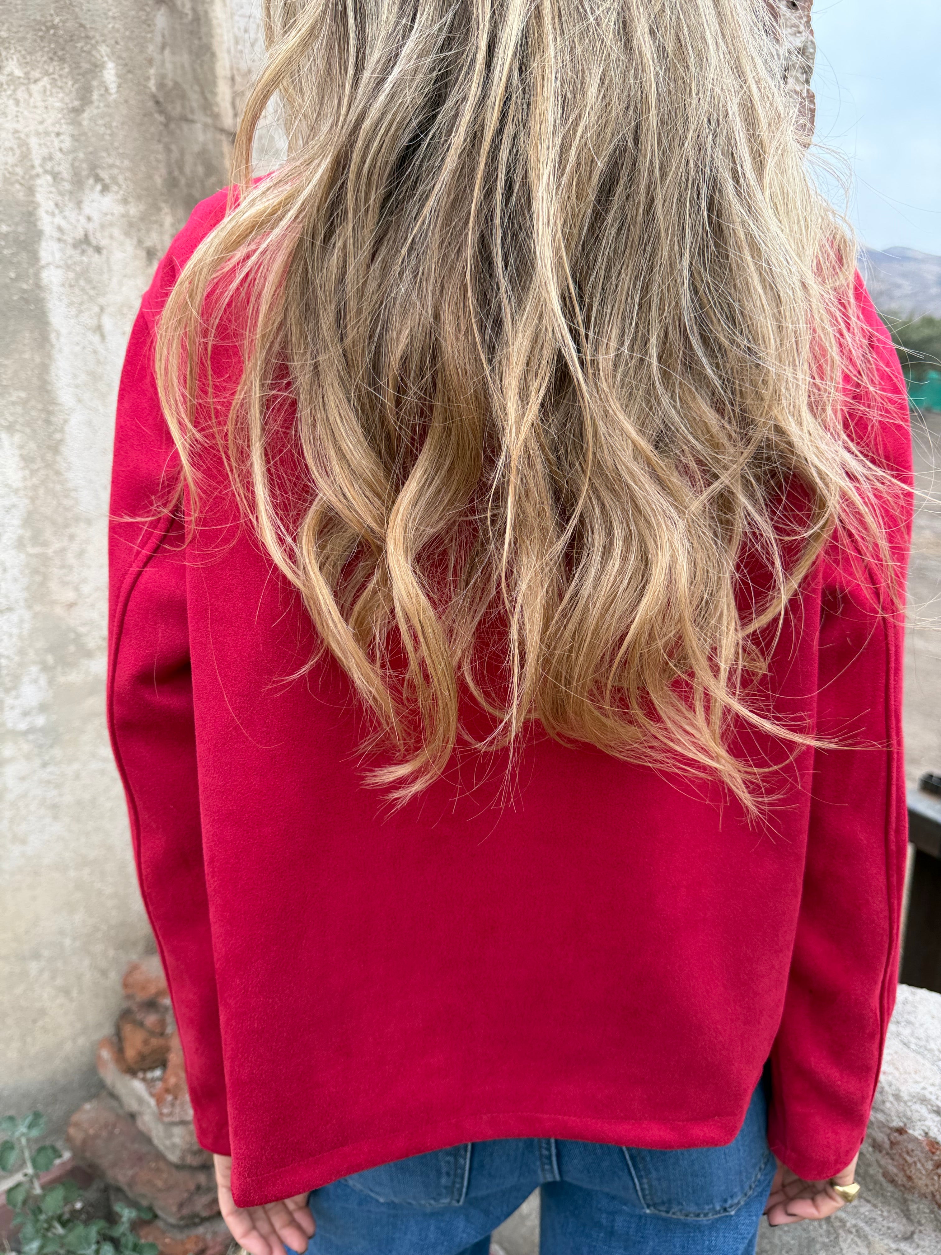 Chaqueta suede tachitas rojo italiano