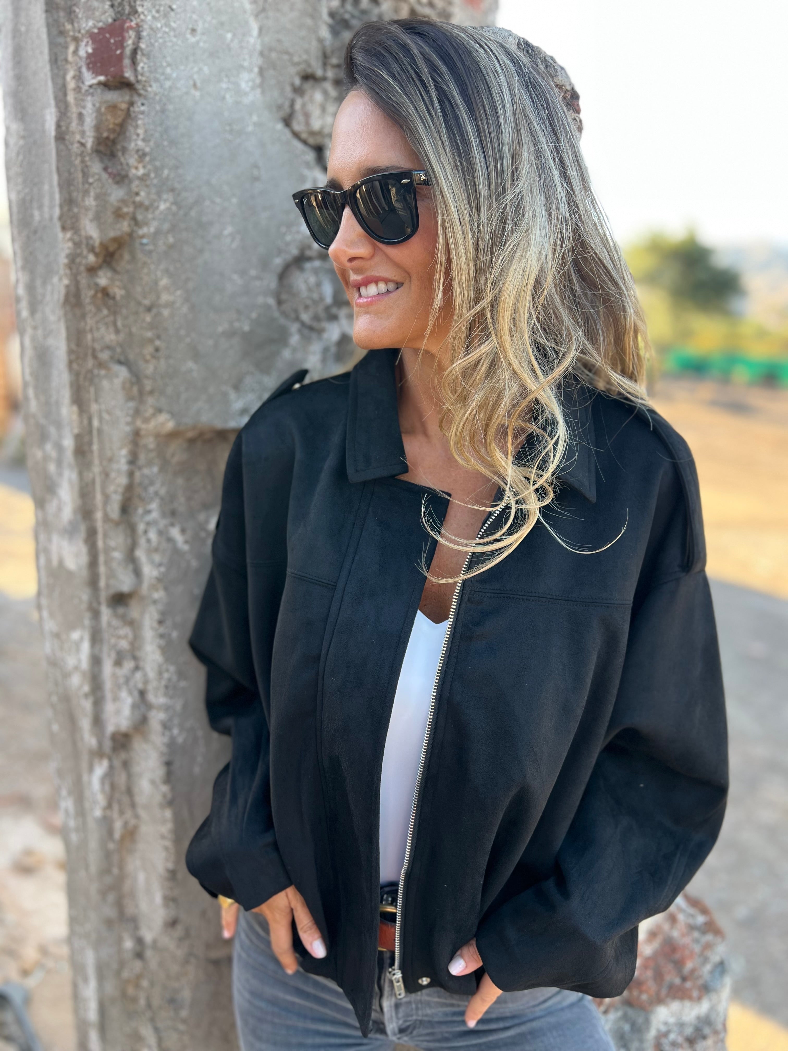 Chaqueta efecto gamuza negra