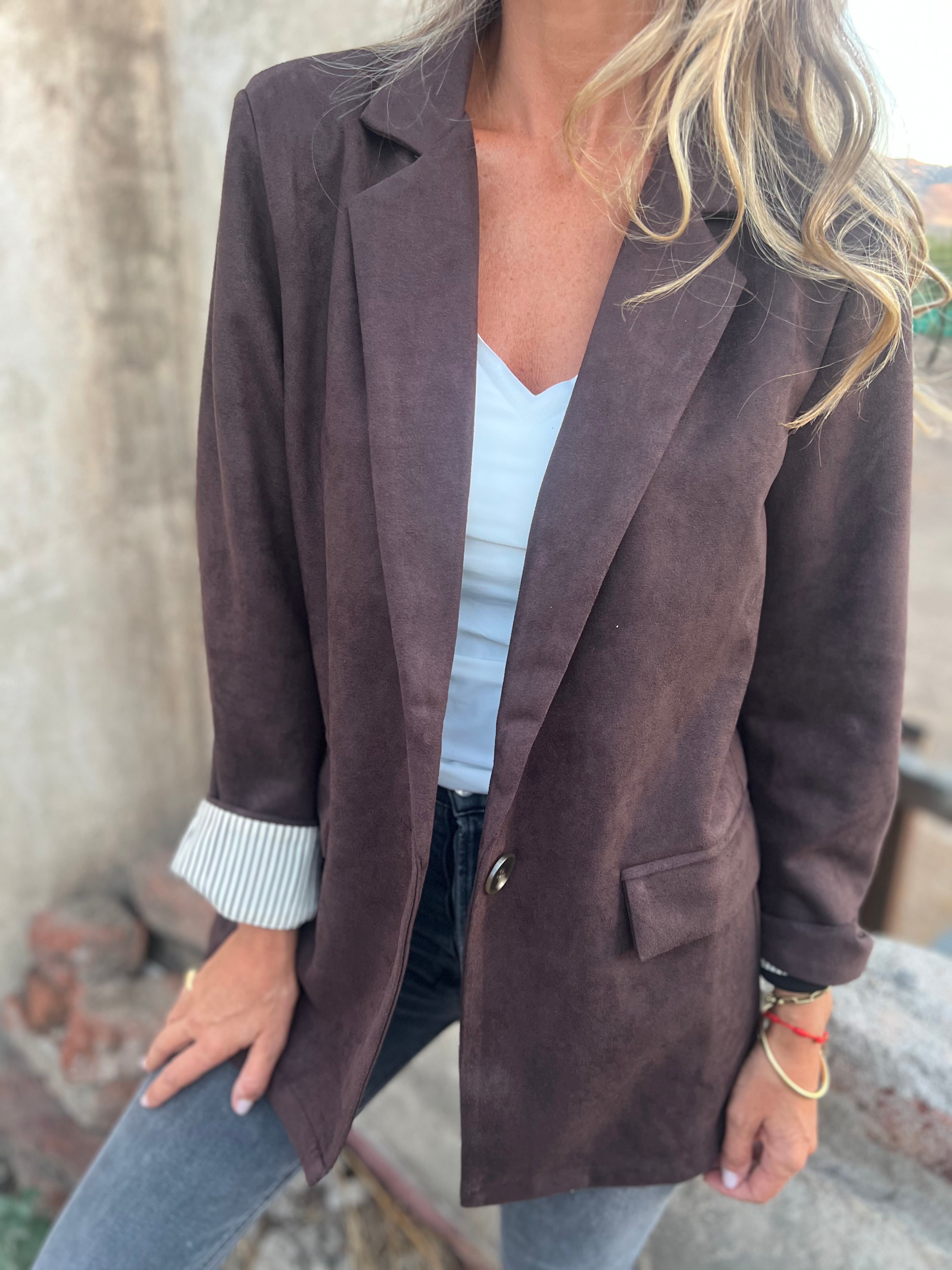Blazer suede con doblez rayado chocolate