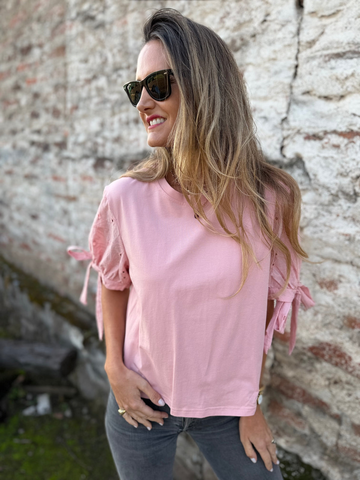 Polera mangas broderie amarras rosada