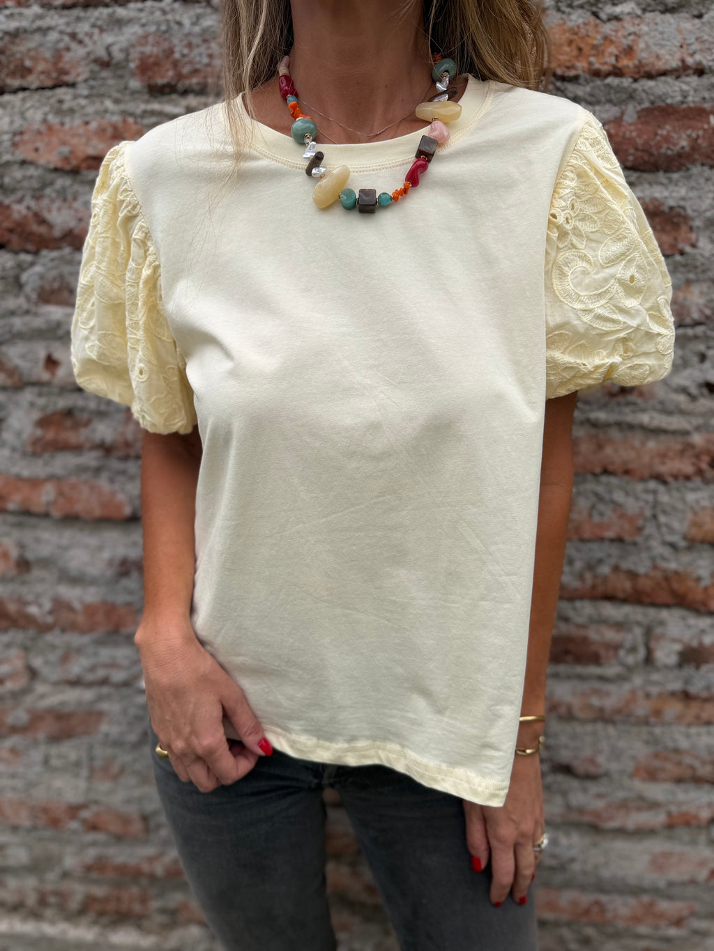 New polera algodón mangas broderie amarillo claro
