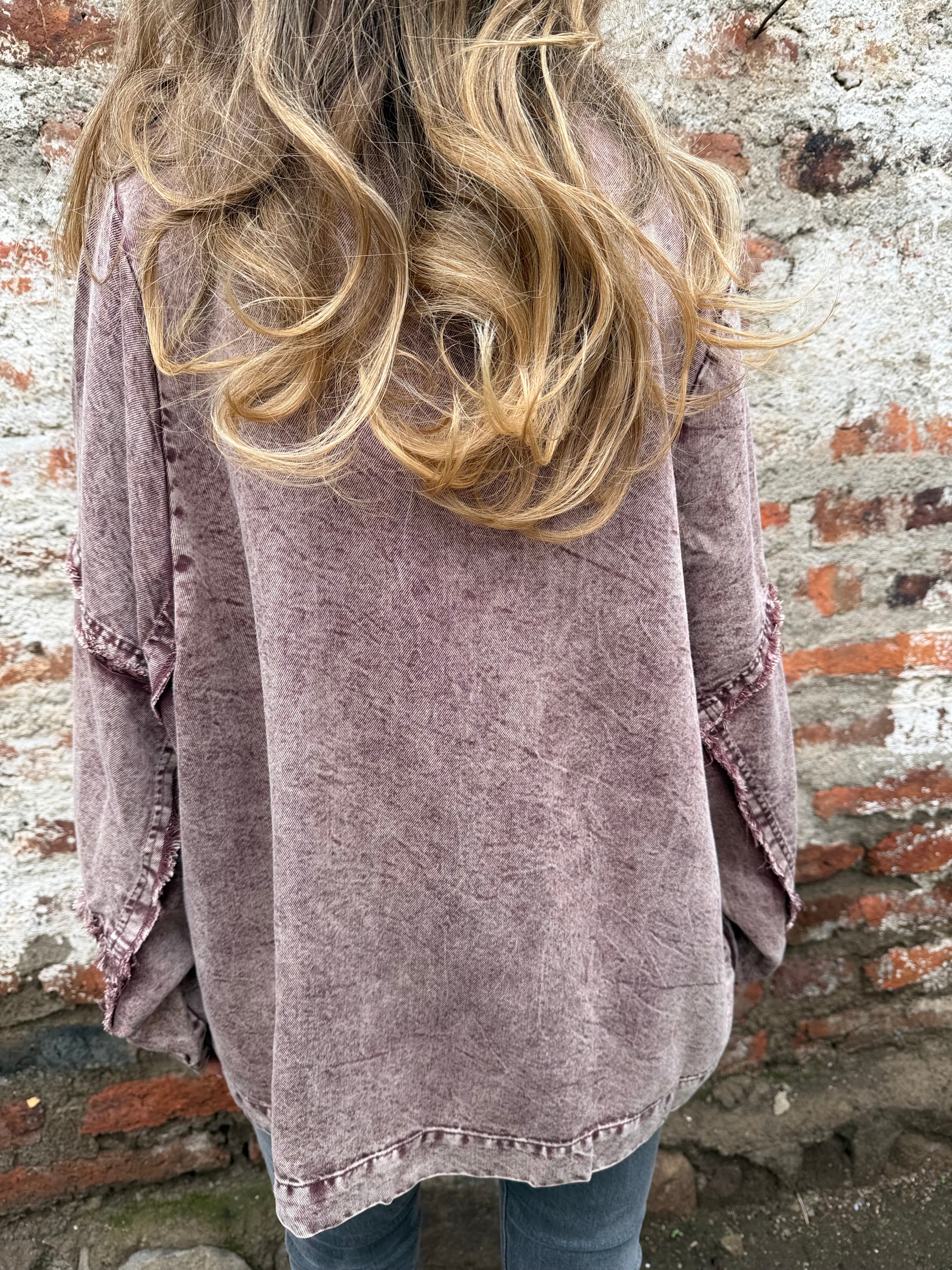 Blusa de bluejean manga globo burdeo