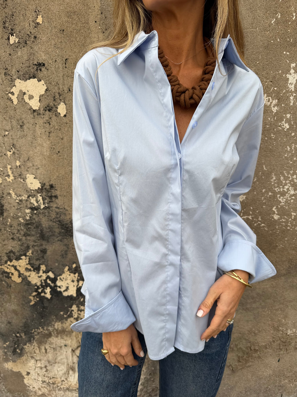 Blusa sastre botones escondidos celeste