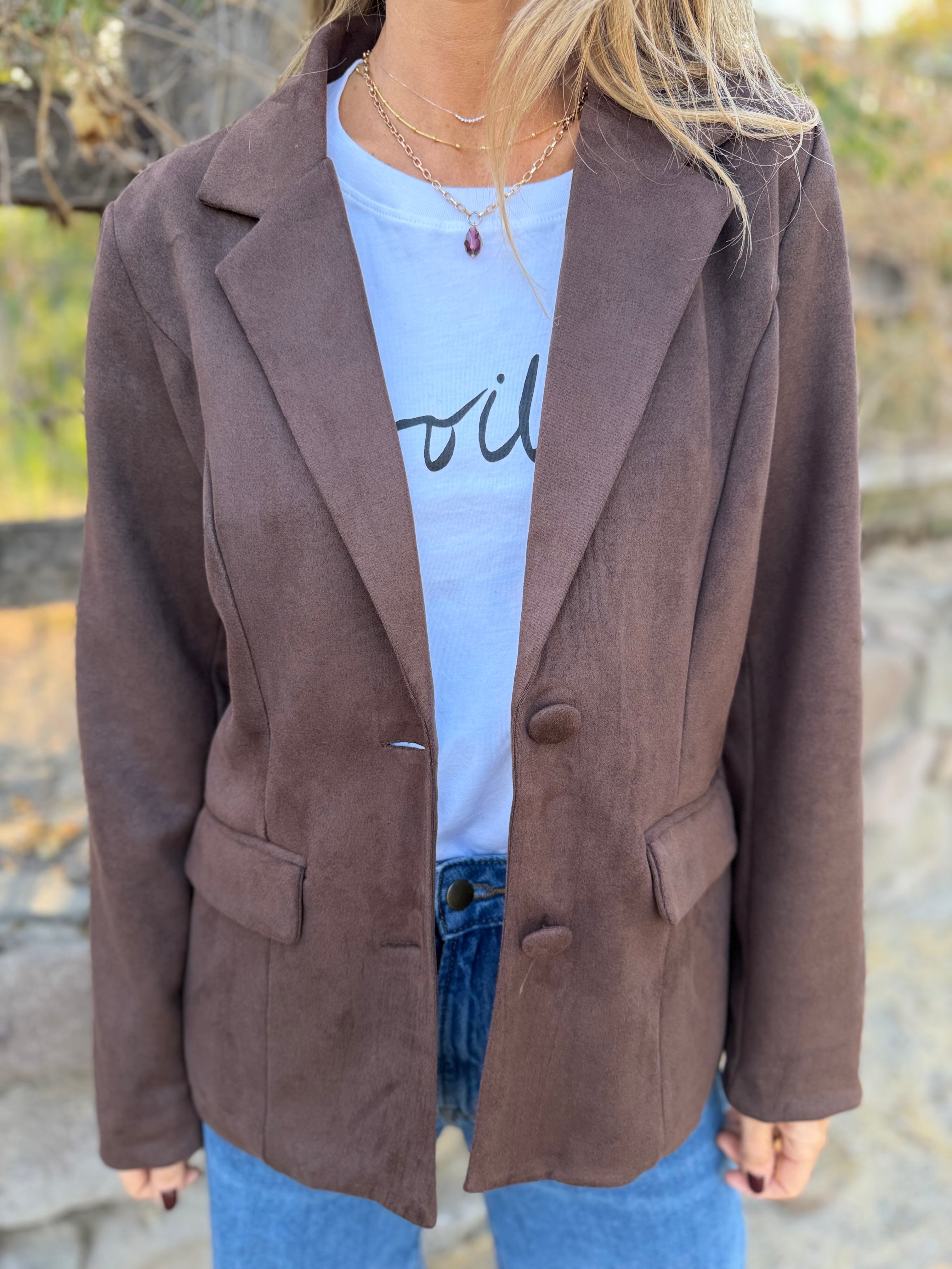 Nuevo blazer gamuza botón café