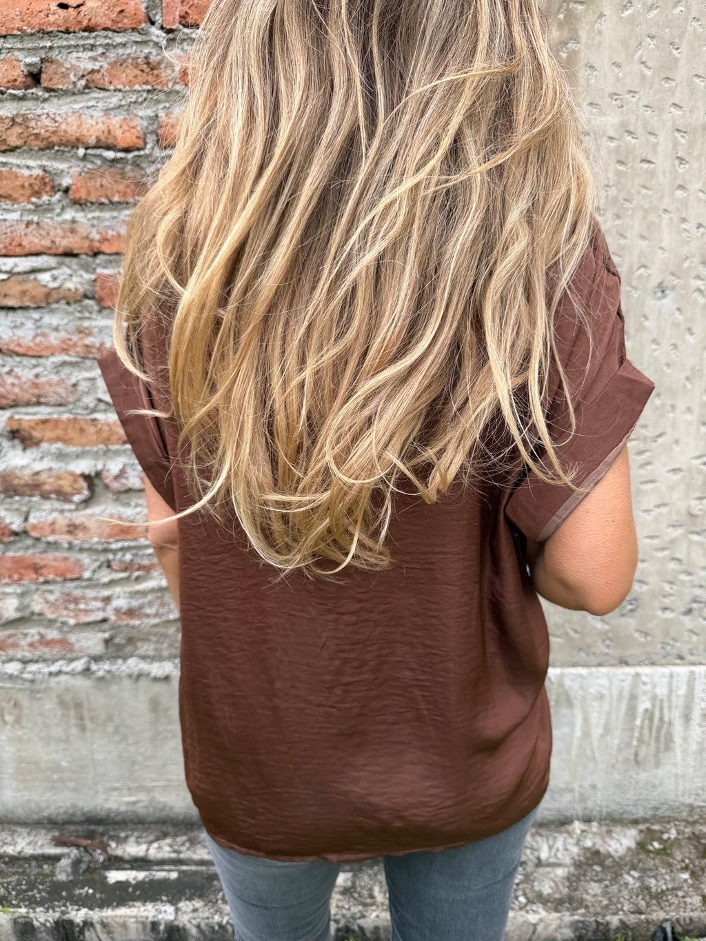 Blusa básica seda café