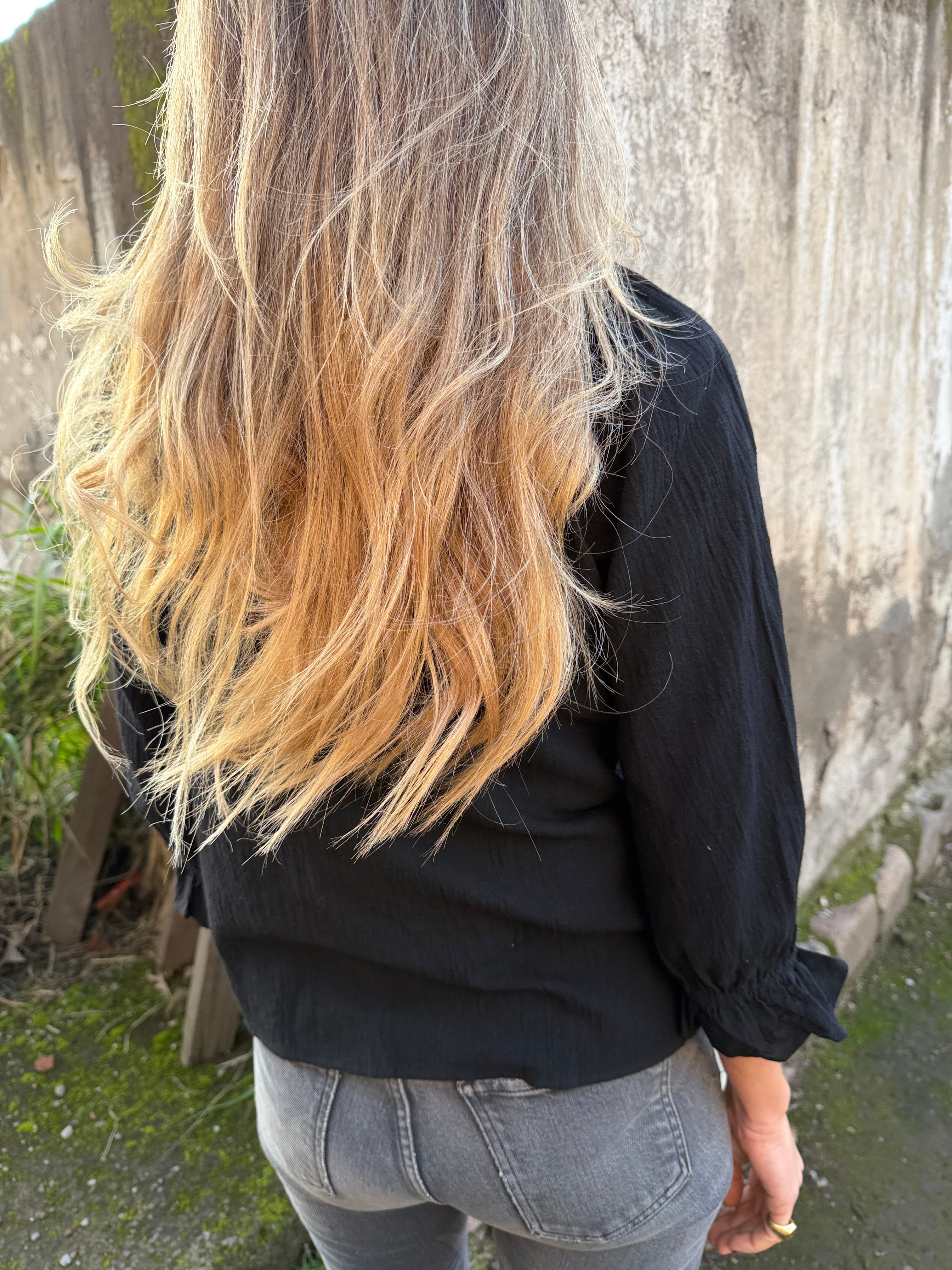 Blusa bámbula botones madera negra